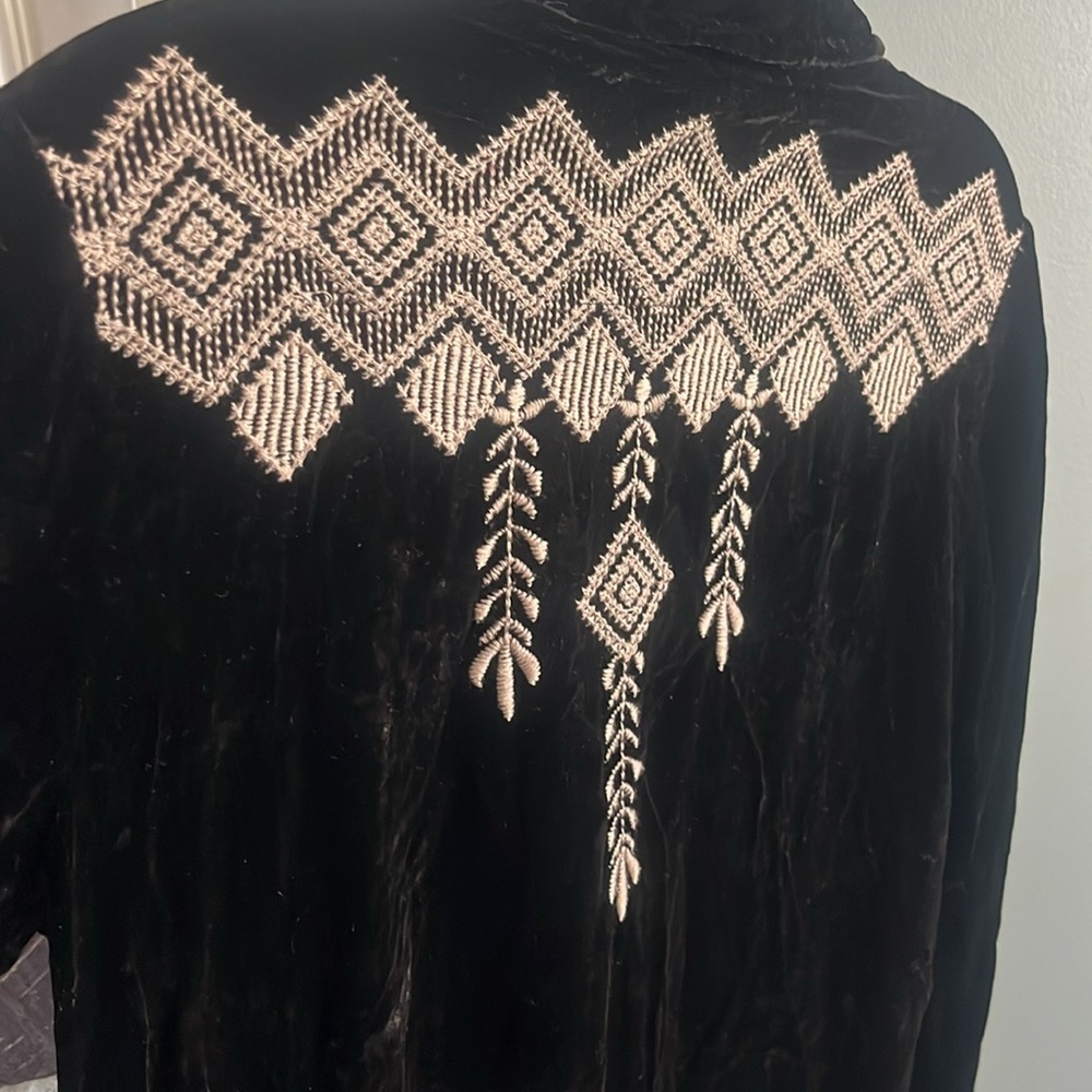 JOHNNY WAS Western Velvet Top - Picture 6 of 16